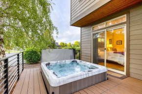 Forest Ridge Loop by AvantStay Hot Tub Private Community Amenities